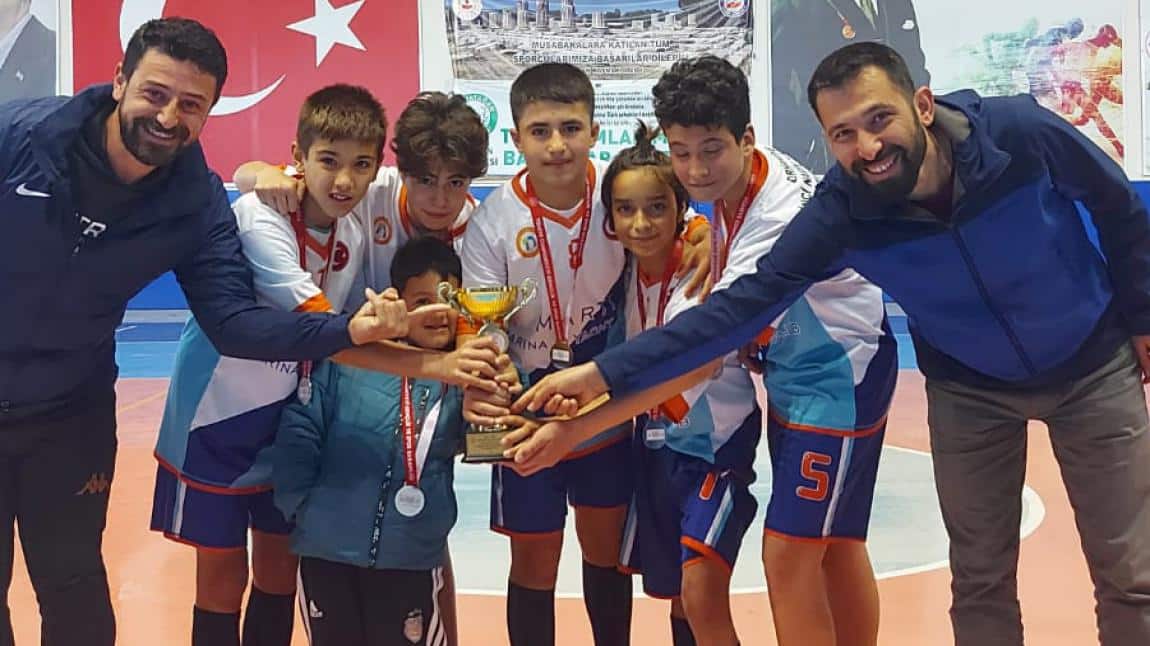 Erkek Futsal Takımımız Tarihi Bir Başarıya İmza Attı