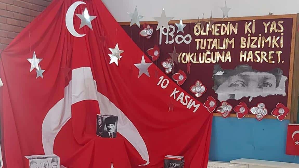 10 Kasım Atatürk'ü Anma Haftası'nda Atamızı saygıyla andık